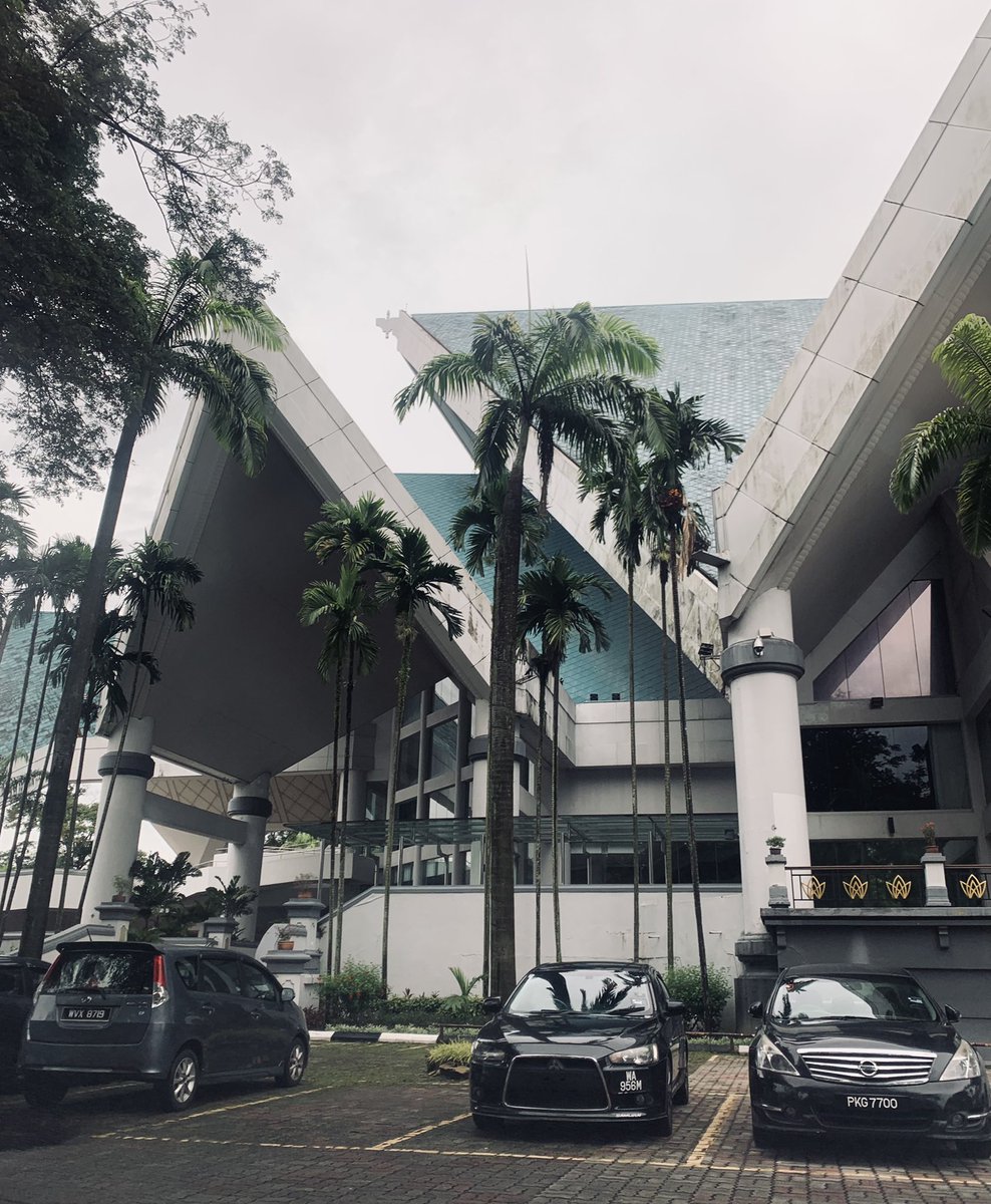 NadzmiZakaria's tweet photo. Alhamdulillah. Semoga dipermudahkan segala urusan hari ini dan seterusnya.
#FirstDay #WorkMoodOn https://t.co/bxoOyALd5u