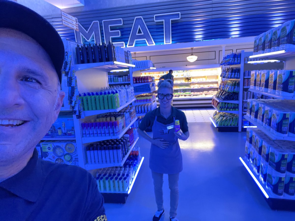 Did you “ over-do “ the holidays? We’ve got something in the store to help! Shake it off and shake it up with us tonight… on an all new episode of Supermarket Sweep! 9/8C on ABC! #Supermarketsweep #abc #2022 #neilthesecurity