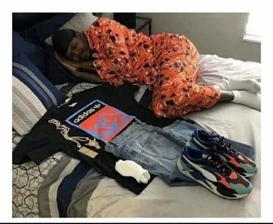 badgalfab_'s tweet photo. Eu tô assim de ansiedade pro churrasco do #ForaCastan https://t.co/brE4tnis1x
