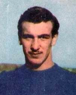 TopJrs's tweet photo. #Edades
📌Jugadores más jóvenes en jugar un superclásico oficial (desde 1931, sacando equipos de emergencia)
1⃣ #AbelAlves (1975)🔹17a-5m-8d
2⃣ #VictorRomero (67)🔹17a-7m-19d
3⃣ #NeriCardozo (04)🔹17a-9m-8d
4⃣ #Tarantini (73)🔹17a-11m-8d
1/2 https://t.co/1ypBKf7GAW