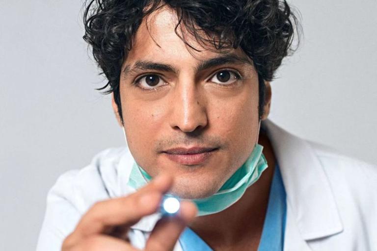 Katherin8782818's tweet photo. Lista para ver #DoctorMilagro con un gran elenco @tnrolmez Doctores #AliVefa #NazlieGulengul #FreedmanErygit ❤❤❤❤❤❤❤❤❤ #Abdil #Demir entre otros @chilevision https://t.co/RvsfMrxREV
