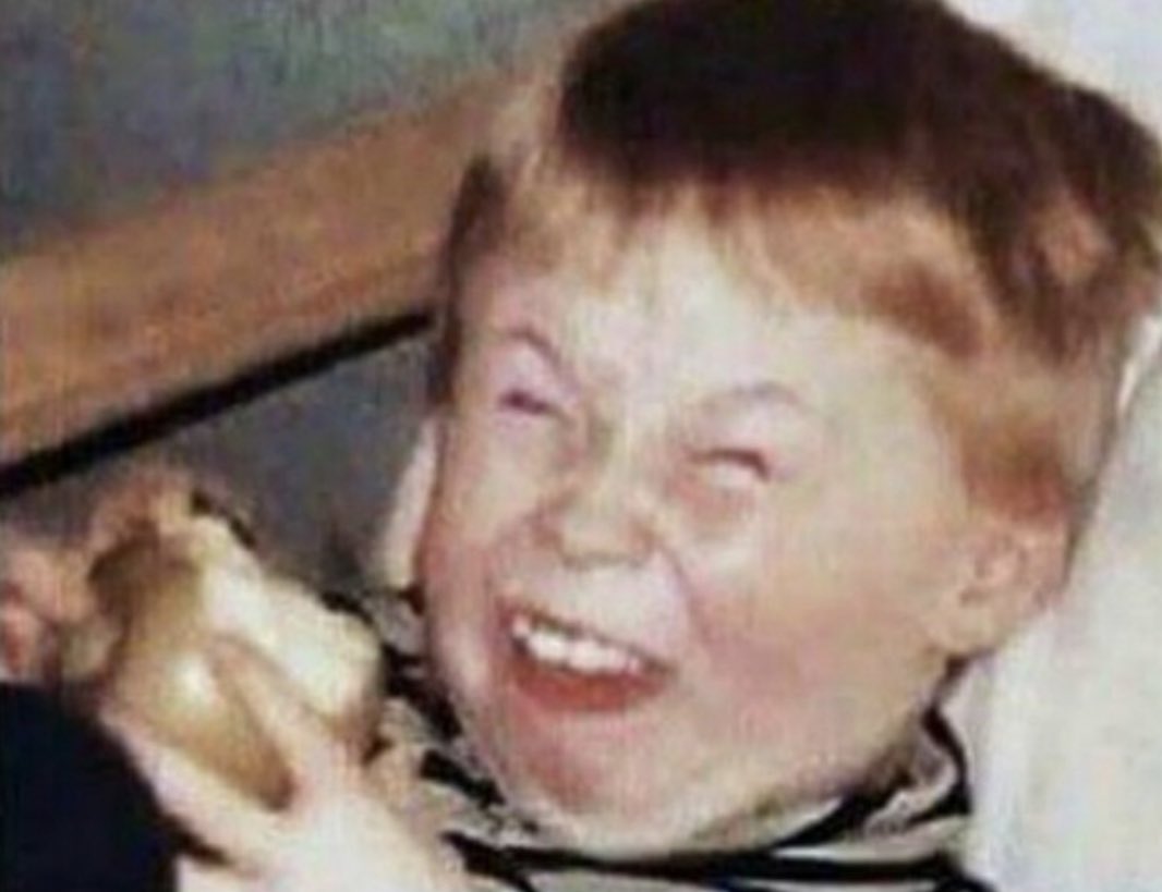 NFTplayserious's tweet photo. Every time someone goes *Im going to right click and save your NFT…* https://t.co/fMEDbvXrcS