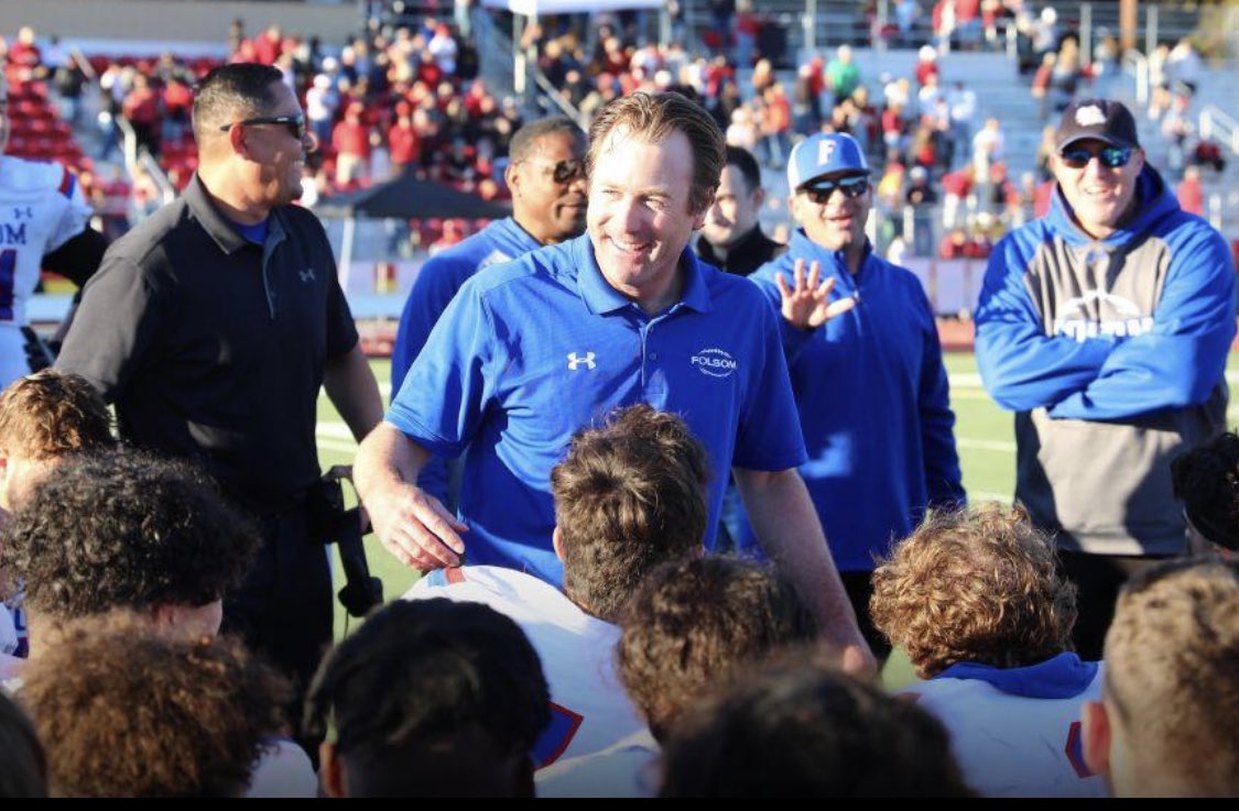 FolsomBulldogFB's tweet photo. Head Coach Paul Doherty named Sac Bee Coach of the Year! @Passing_Academy https://t.co/PRd5vq6wnG