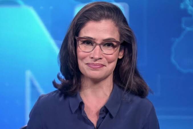 tracklist's tweet photo. Renata Vasconcellos venceu a categoria “Jornalismo” no #MelhoresdoAno https://t.co/4blKC3gwu4