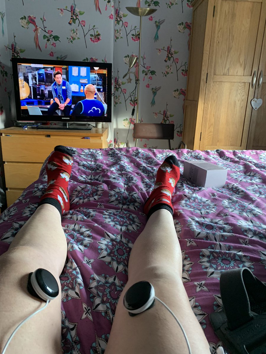 RockyClark_1's tweet photo. 😁Sunday fun day, recovery set up @compex_uk watching @nbcsuperstore @netflixuk #recovery #comfy #christmassocks #postop #operationrecovery #hamstrings #superstore #compexuk #rest #feetup #sundayfunday #chilling #chillvibes #christmaspudding #turkey #restingturkey https://t.co/LDqqbBXRiD