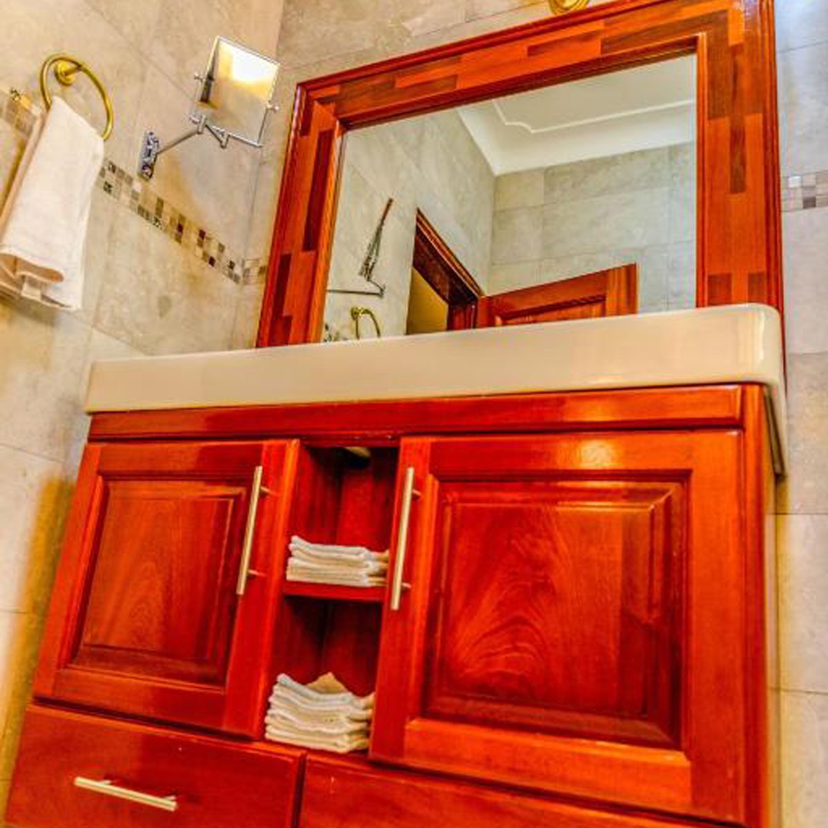 casaseanhotel's tweet photo. HOLIDAYS ARE ENDING
Discover our remarkable offer to extend your stay
Book your 3 for 2 nights on any room here.....
+2567754 31080 casaseanhotel@gmail.com
It's 3 nights for the price of 2 at half board.
Our rooms go for $100 and $150 at half board.
#casasean #newyearbreak https://t.co/Jp7GKMNHm0