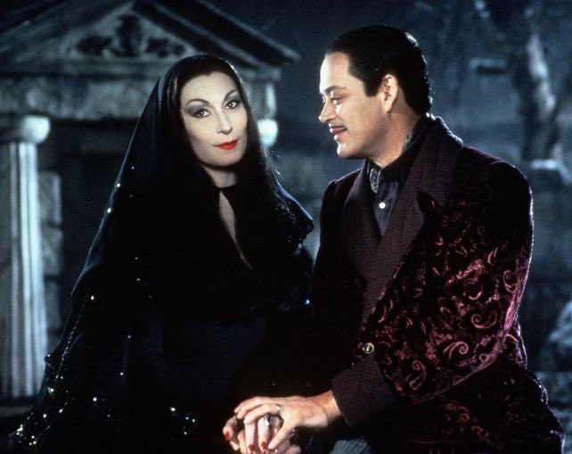 morguebeetle's tweet photo. they are both ends of the goth t4t spectrum https://t.co/VSSboFVRig