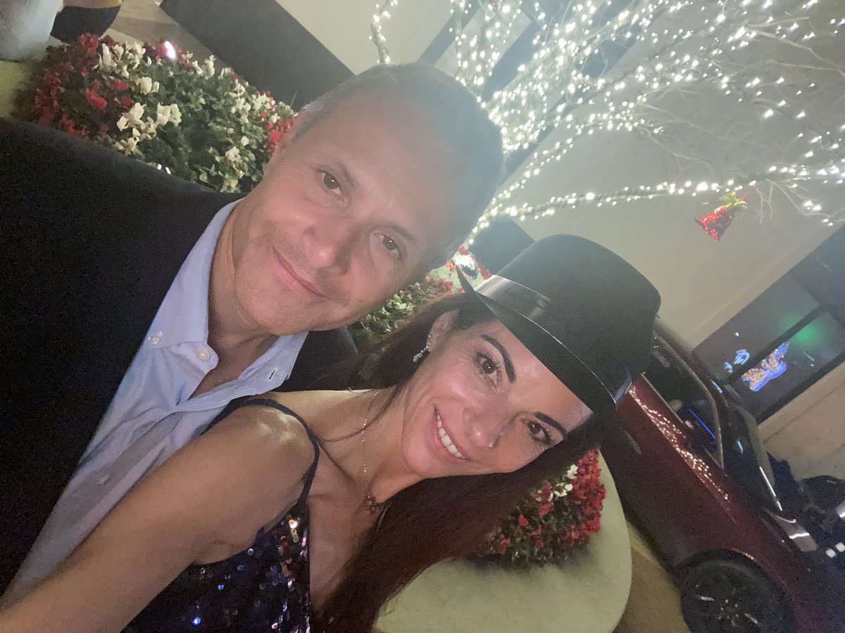 irolex's tweet photo. Happy new year!! https://t.co/Kkh2cek8hn