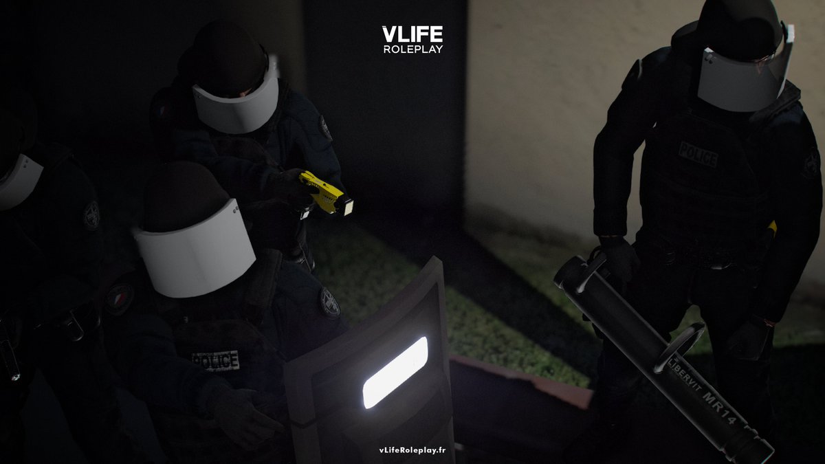 vLifeRoleplay's tweet photo. [#JeudiPhoto] Non, ce ne sont pas les calendriers 👀 https://t.co/fALS0D7yfj