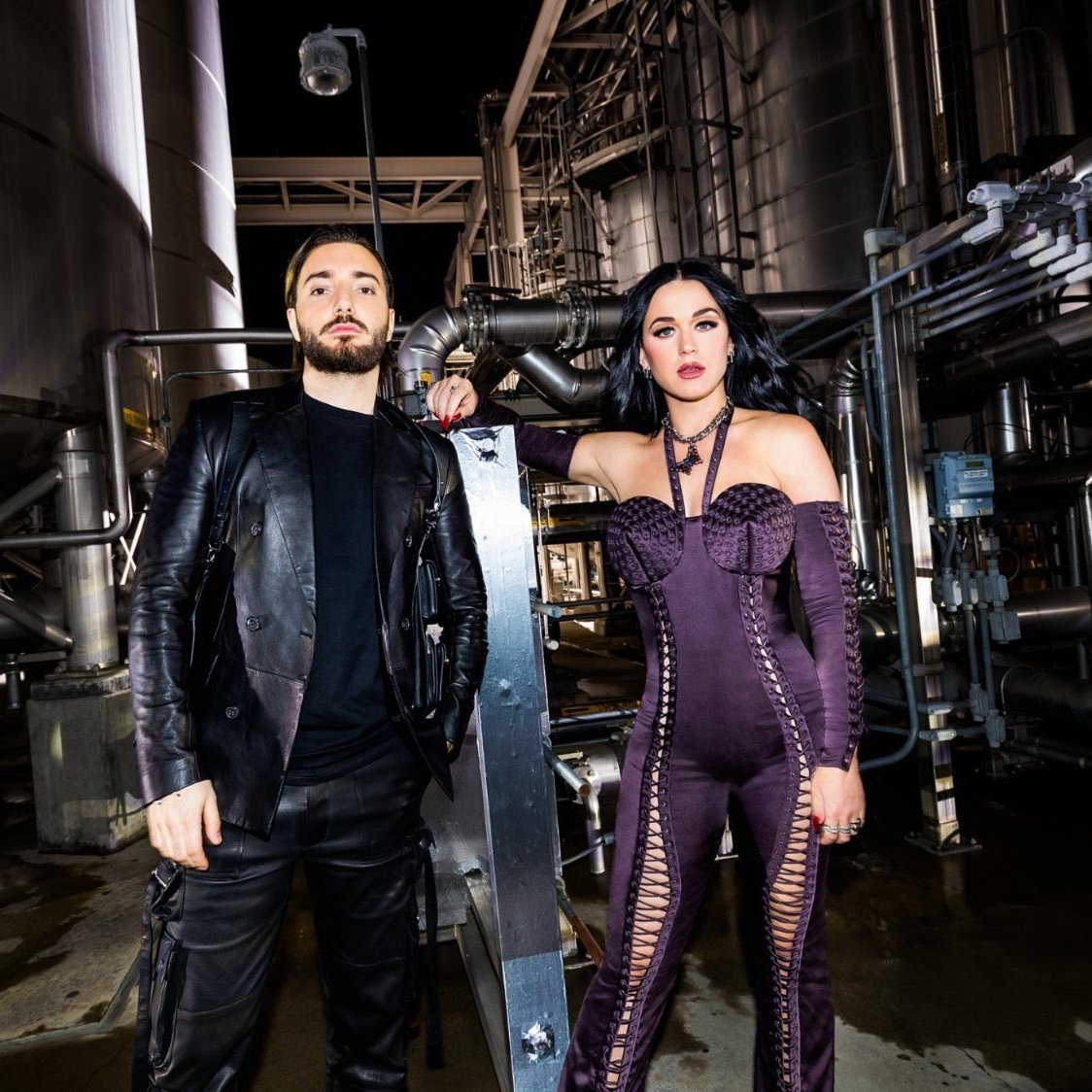katyperryinfoo's tweet photo. .@katyperry &amp; @Alesso “When I’m Gone” has now been serviced to US Pop, Hot AC &amp; AC Radio. 🇺🇸

BUY WHEN I'M GONE https://t.co/bqgk4TTlgf