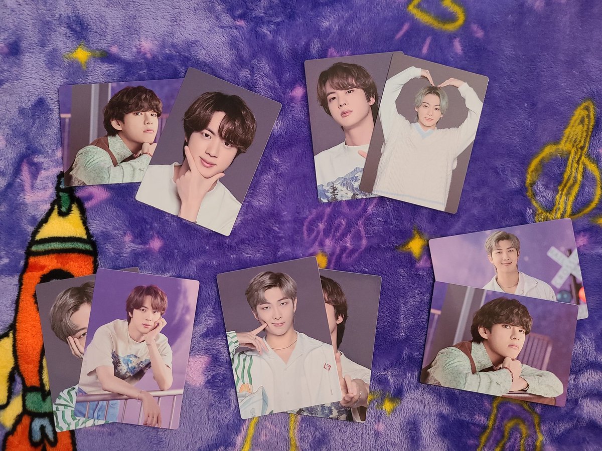 respectbtskings's tweet photo. 🎉Small giveaway because why not 🥰🤷🏻‍♀️ 💜

🎁 5 ARMYs will win a set of the below pcs

WW and I will cover shipping costs 💜

#BTSARMY #BTS https://t.co/uLiajljyo0
