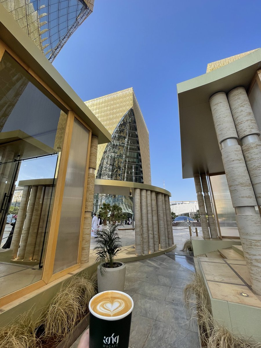 places_ksa's tweet photo. وكف
📍المدينة الرقمية
زرت اليوم كوفي وكف في المدينة الرقمية المكان جداً جميل والجو كان خيالي 😍
جربت 
لاتيه ( بن رواندا ) عادي 
لاتيه ( بن هندوراس ) لذييذ بالنسبة لي
كروسون لوز حلو ولكن السكر كثير شوي 
كوكيز حساوي لذيذ داخله تمر وبيكان وعليه يانسون وحبة سوداء ❤️
يتبع 👇🏻 https://t.co/wwKk7B2nCU