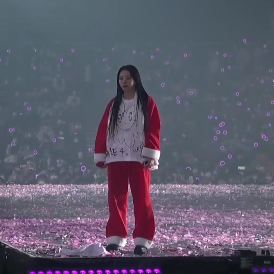 tiny_chae tweet picture