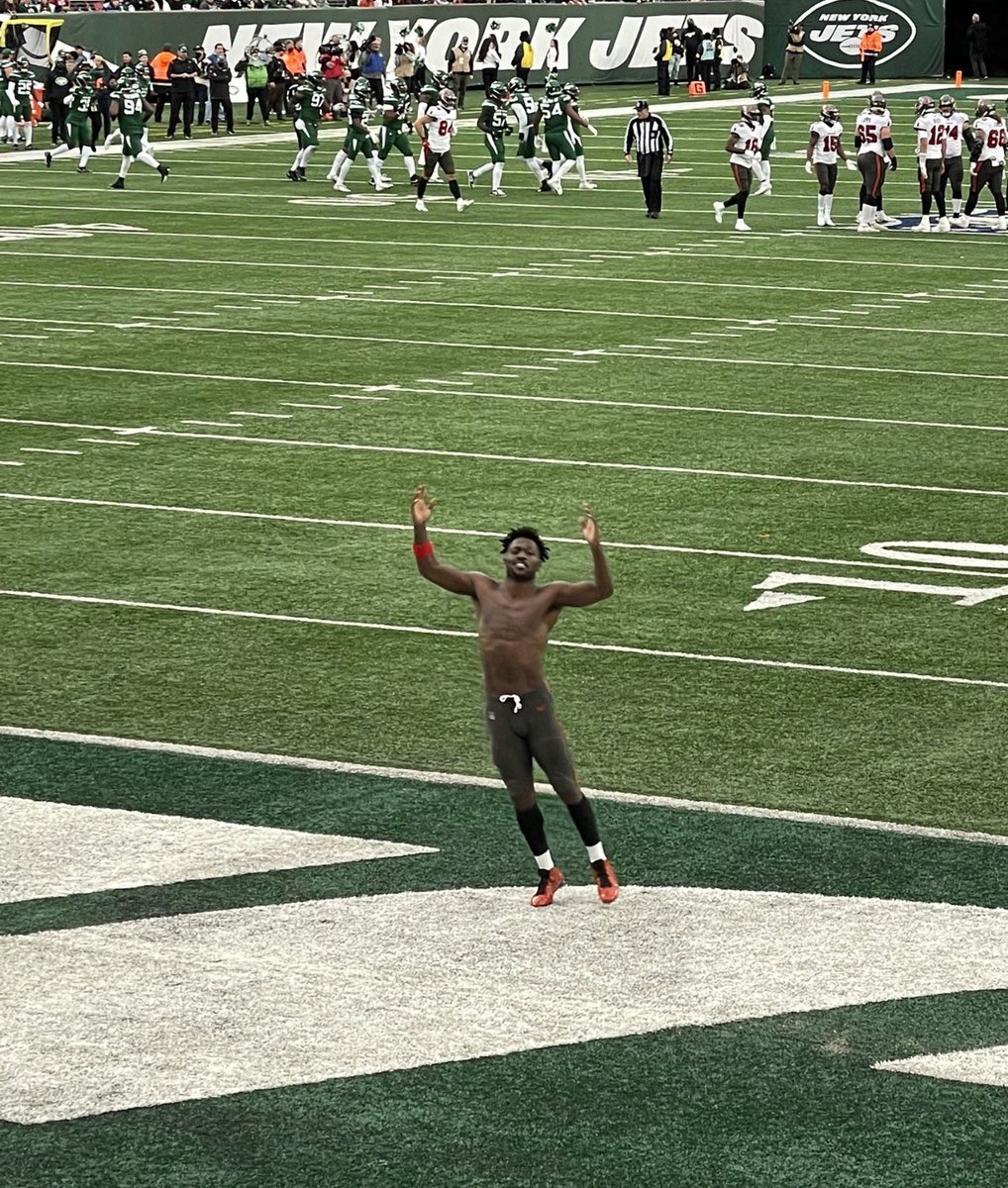 GeorgeFoster72's tweet photo. 2022 a WILD boy already https://t.co/TBYrVC2ozU