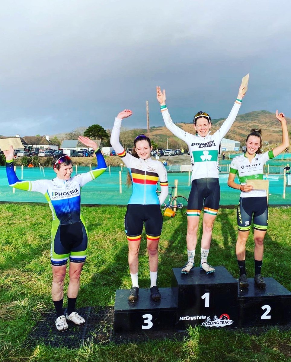 phoenix_cycling's tweet photo. Phoenix member extraordinaire @julierea68 competing on New Years Day at Leinster League of CycloCross, Big Red Cloud. Well done to Julie on 5th place 💪🏻. What a start to 2022! 📸giveitsocks #somewomanforonewoman #cycling #bikelikeme https://t.co/CyvKfqV6LP
