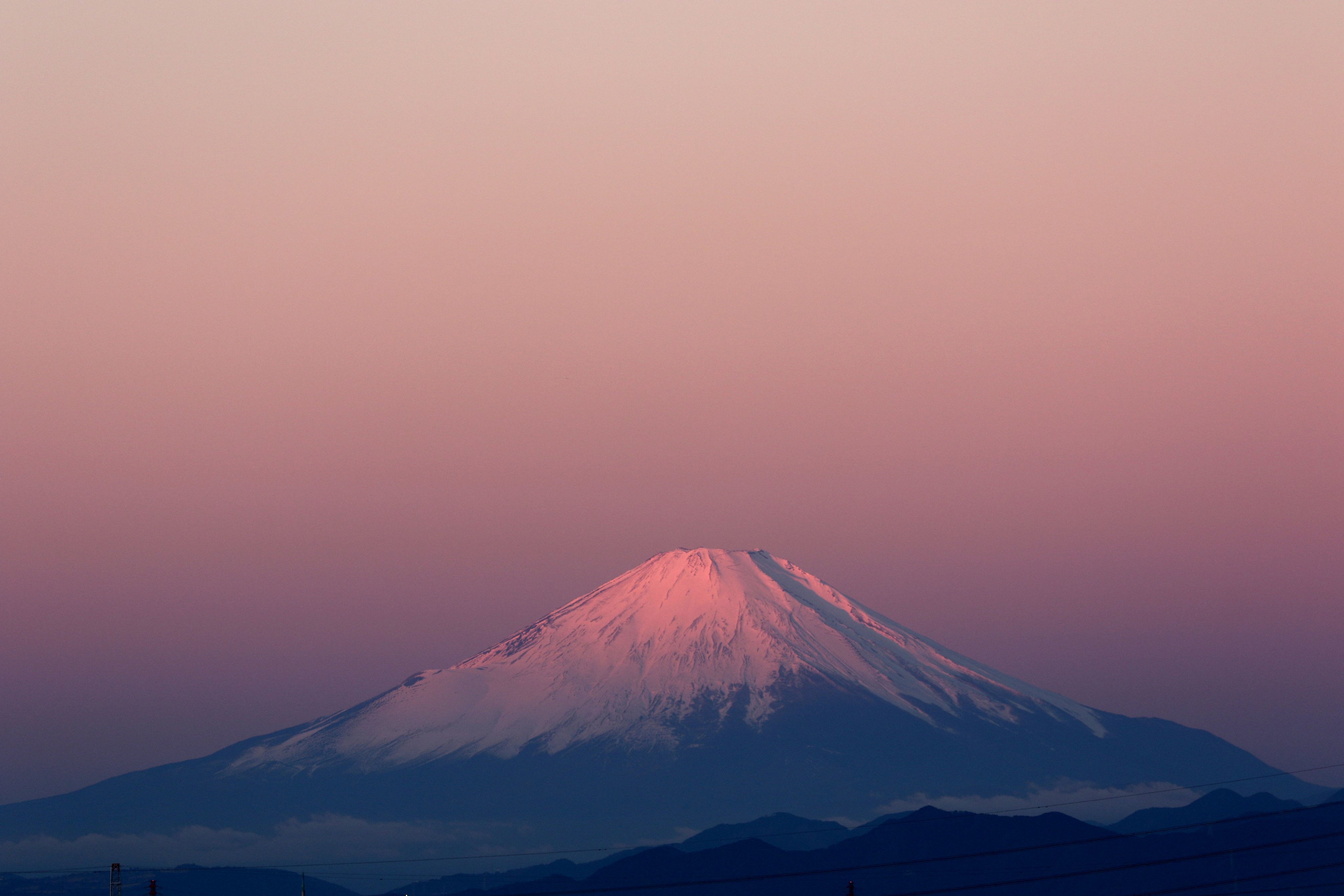 ブルーおやじ おはようございます 本日も快晴で朝焼け赤富士を拝めました 皆さん ご無事で良い一日を 富士山 イマソラ 朝焼け 赤富士 T Co Cjj1a2zaco Twitter