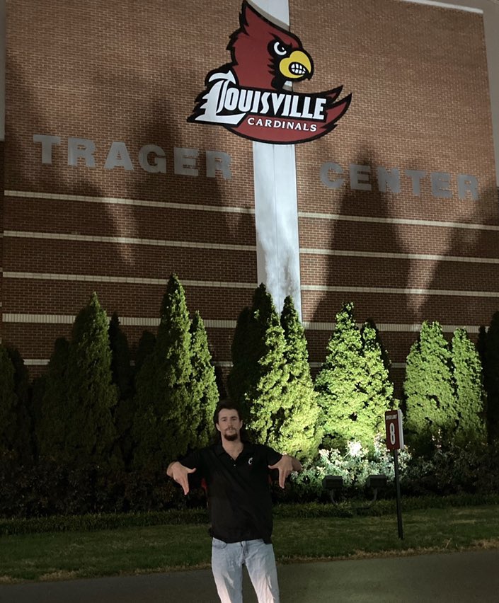 EBold13's tweet photo. . @BarstoolCards https://t.co/fTv7svOcUj