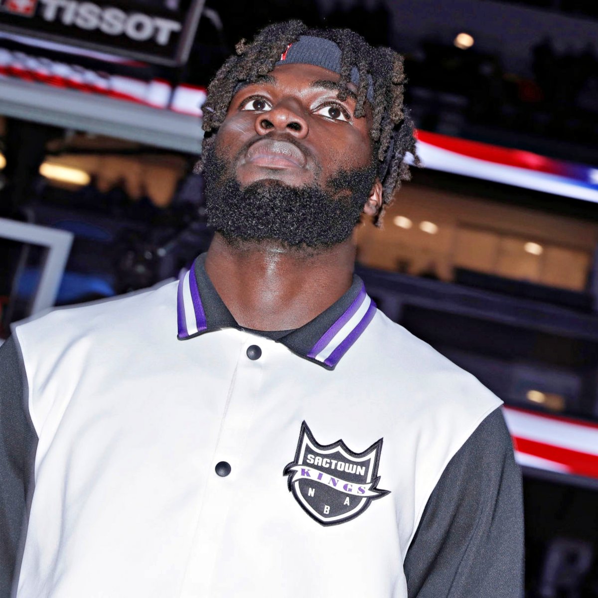 #NeemiasQueta faz parte da lista dos 15 jogadores ativos para o jogo de hoje contra os Heat, às 23h.

Dá RT neste tweet para votares no nosso Quetão para o #NBAAllStar 💪