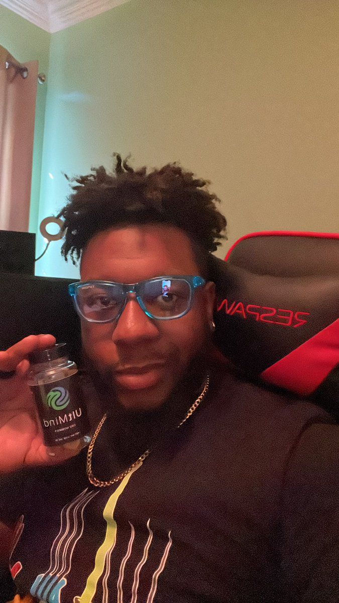 IcePickRick1's tweet photo. I can see all things and focus to the max! Thank you! @UltMind and @tifosigaming 

@tifosigaming
@ultmind
@RESPAWNProducts 
@Multiplicity_GM
#Frameyourgame
#EGC
#EGCEMPIRE
@EGCReplays
#halo
#haloinfinite https://t.co/vvHAaFXJtb