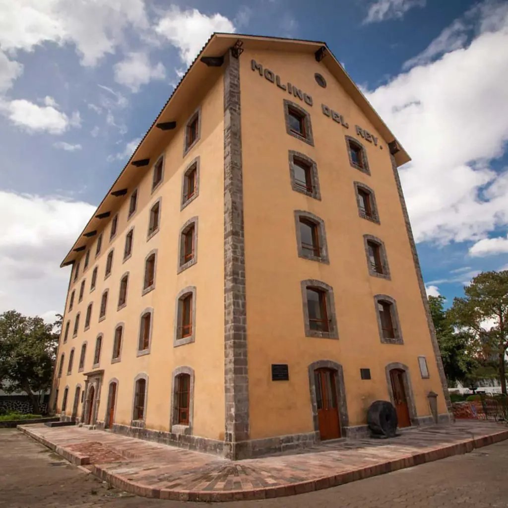 calymaiz's tweet photo. También se inaguró el 30 de Septiembre a público general el Cencalli, en el antiguo Molino Del Rey, en el complejo cultural de los pinos, en el que tuvimos el placer de acudir a su inaguración. Un lugar que rinde honor a la historia del maíz y su importancia. https://t.co/gpNGnHmxVA