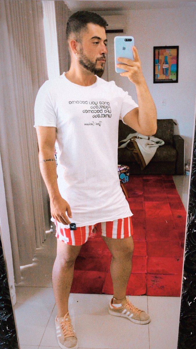 Excluindo o App, um beijo e um cheiro para quem fica 💘

O ano mudou e você?