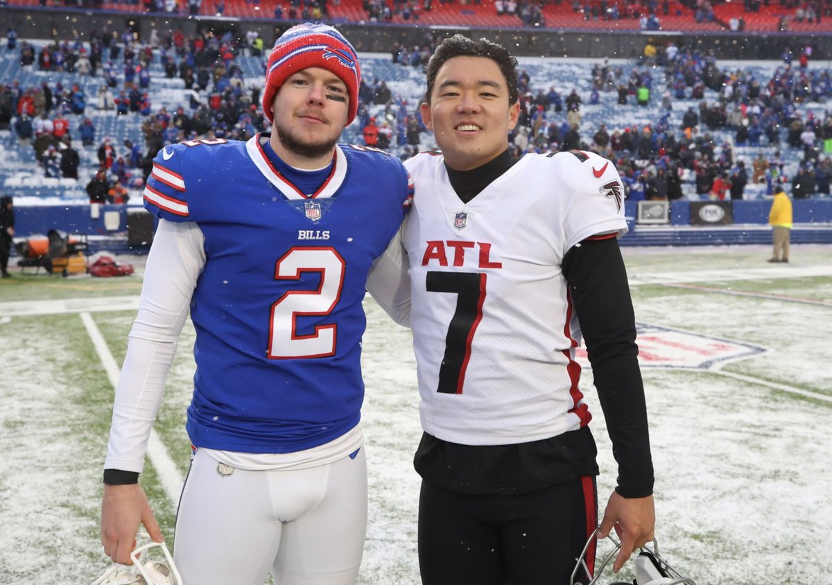 𝐊𝐢𝐜𝐤𝐞𝐫 𝐔

#HailSouthern | @tbass_xvi | <a href="/YounghoeKoo/">Younghoe Koo</a>