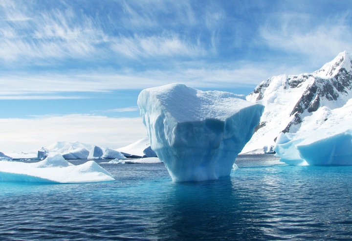 Jealous? This Arctic Glacier Just Melted 40 Pounds Without Even Trying bit.ly/33VNx8g