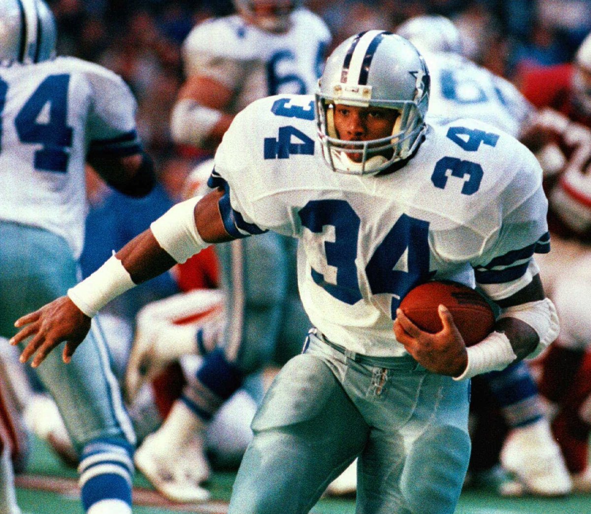 LionsPR's tweet photo. .@Lions WR @amonra_stbrown has passed RB Herschel Walker (76) for the most receptions a first-year player not selected within the first 3 rounds of a draft has had.

#OnePride https://t.co/riaAdeuzyi