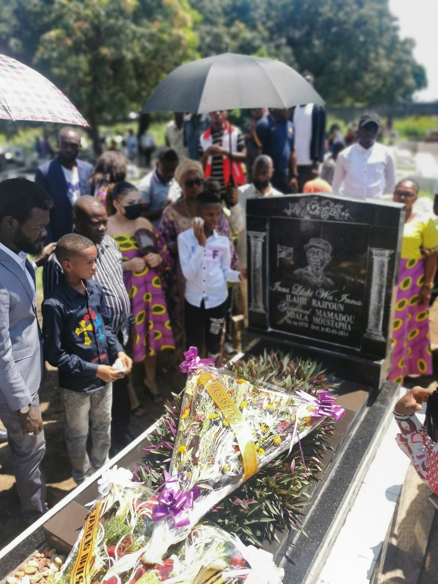 Général Mamadou M. Ndala: 8 ans déjà depuis que tu es tombé arme à la main le 02 janv. 2014. Ta famille et ts ceux qui t'ont connu appellent à la reconnaissance de la Rép. et attendent l'érection d'1 monument en ta mémoire à Beni. Ns ne t'oublions pas notre #Héros