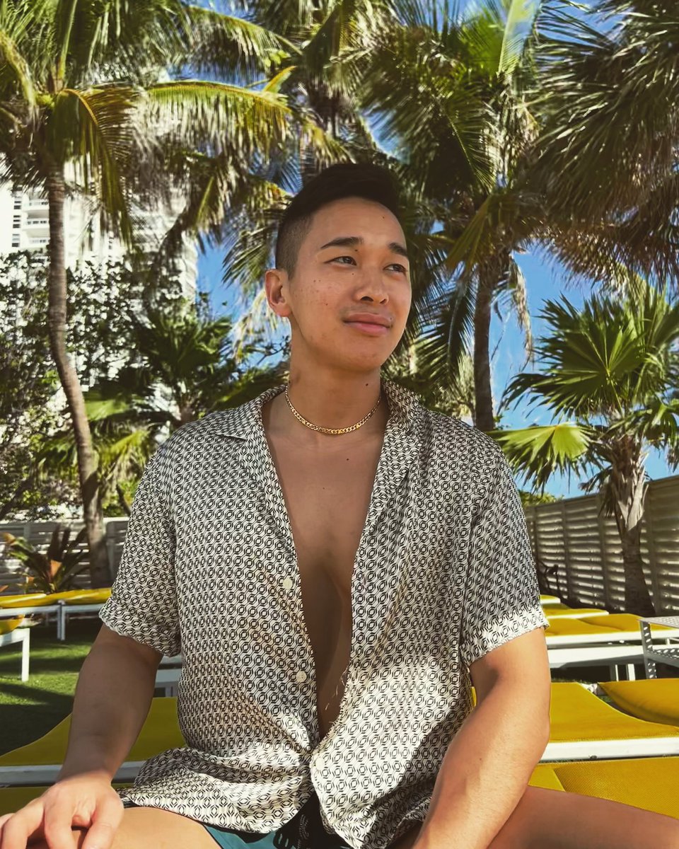 _jyeezy's tweet photo. 2022 off to a sunny start 🌞 https://t.co/bDo5Gir6Aj