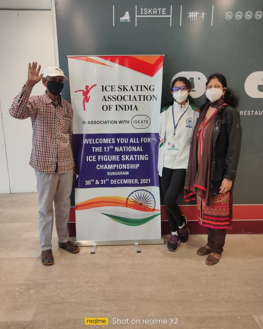 SouthAsianFS's tweet photo. Exclusive footage of Tara Prasad with @PriyamTated at 2021 Indian Nationals! #southasianfigureskaters #southasianathletes https://t.co/ThNnMDpwU2