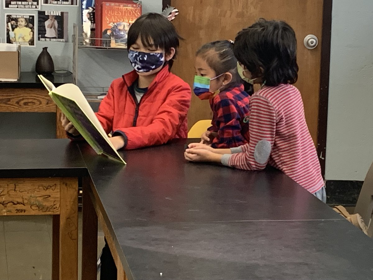 LIS4Gifted's tweet image. John Dewey, the father of education, believed that learning is socially constructed.  
At LISG we believe that too!  
Our Middle/Upper School Children work with our Lower School Children as helpers, partners, and reading partners.  
#learningfromoneanother #lisgpride #lis4gifted