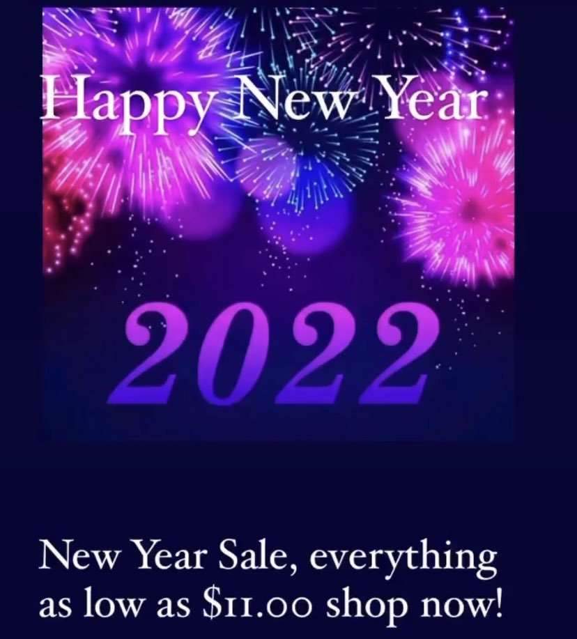 gorgeousTEELEE's tweet photo. Happy New Year! Everything is on sale Candles, Body Butters, Sugar Scrubs, Bath Soak, Rose Glow Oil! Link in bio! https://t.co/t5bYP1Zaye🎉🙏🏽💜 https://t.co/xbGtWXpruq