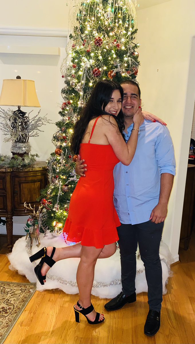 mariaf_33's tweet photo. A very belated happy 6 year anniversary to the love of my life ❤️ @Alex_Gigalow https://t.co/pTHlPCPnAu