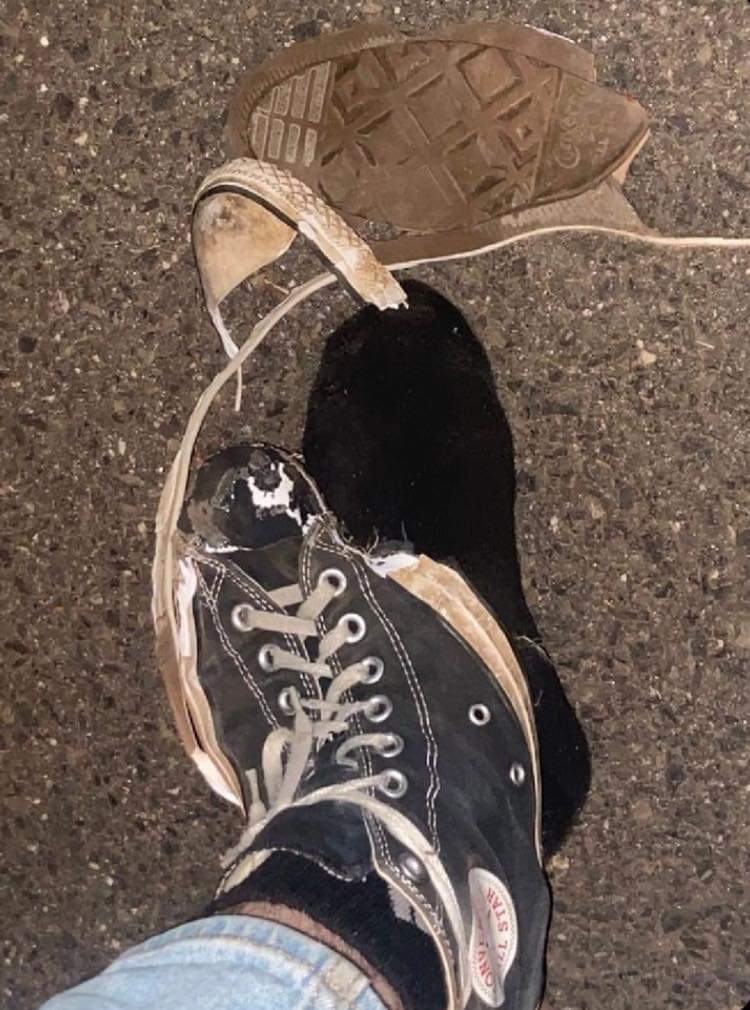 _fvckxy_'s tweet photo. "all star furado é o charme" https://t.co/vFUklUXmOw