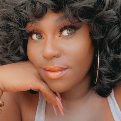 Catarshia1's tweet photo. #NewProfilePic https://t.co/9jKhD8WiZ2