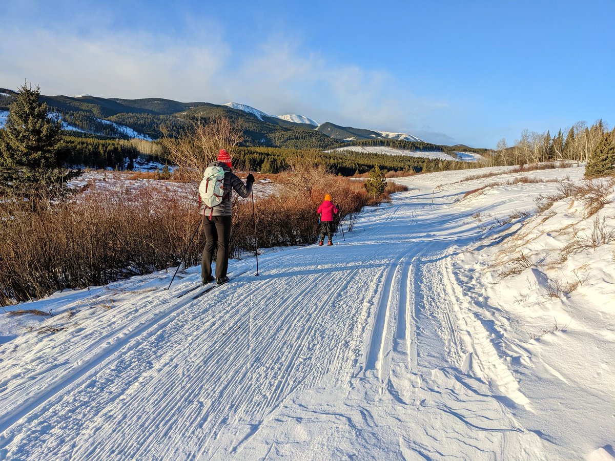 TMDGreer's tweet photo. Gosh, when @braggcreektrail is good, it's really good. Not yet icy on the downhills, and the best glide we've had this season. https://t.co/sX5lBb8v9U