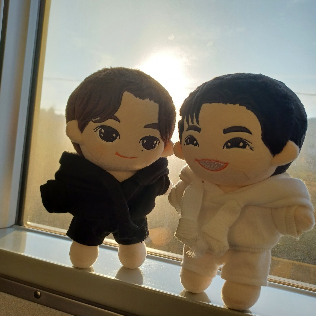 paundaroll's tweet photo. Why do I feel like I shouldn't be here 🤣🤣🤣 They're just dolls though but ahhhhh so cute hahaha

#kiddosdayout
#ปอนด์ภูวินทร์
#ppnaravit #phuwintang https://t.co/NJmFCqK0Os
