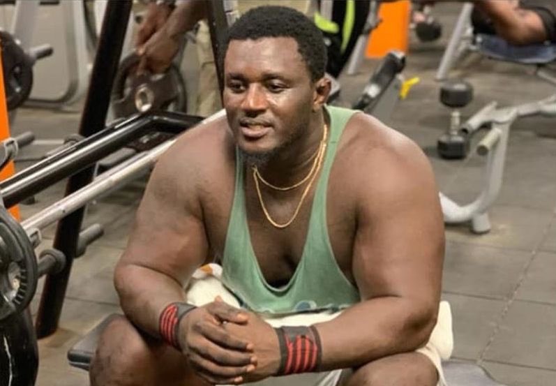 IbrahimaOg's tweet photo. BG2 n’est pas mon lutteur mais il y’a beaucoup de leçons à tirer sur sa défaite . 
Premièrement : senegalais ,defal 100 you bakh mais beuss booo dioumei mou fatei lëpp . 
je vois ses propres supporters qui le clashent et le traitent de nuls..je trouve que dagnoo guoreiwoul rekk https://t.co/a5N629aOo3