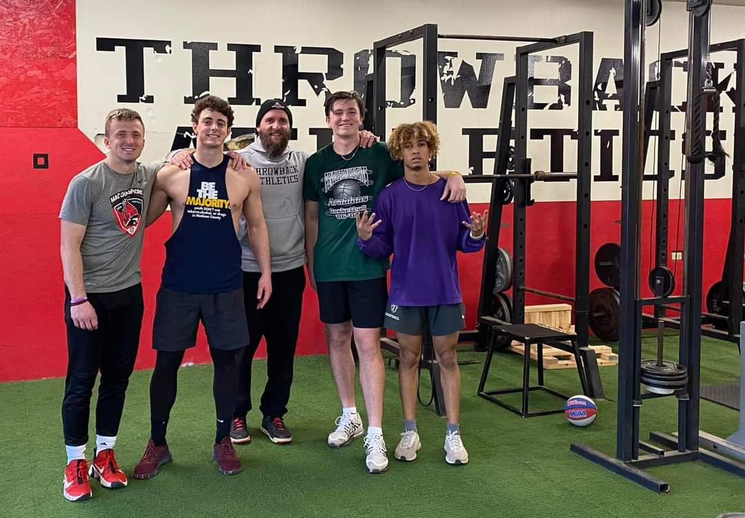 ThrowbackAthls's tweet photo. I always love having my college kids back in town for some work during the holidays. Left to right:
Cam Gillentine - Ball State WR
Cole Alexander - Franklin Pierce QB
Christian Conkling - University of Indy QB
Tristen Spinks - Taylor University DB/WR
#poweredbythrowback https://t.co/wqGikDA2jn