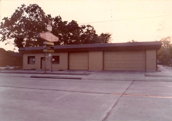 theLohnes's tweet photo. From this small building, Houston’s Southwest Brake and Wheel Service came two hall of fame @NHRA careers. Dick Venebles, father of Dickie and the man who took a kid named Rahn Tobler under his wing when said kid saw a fuel dragster in the the shop, has passed. A great man. #RIP https://t.co/OBIDaffamQ