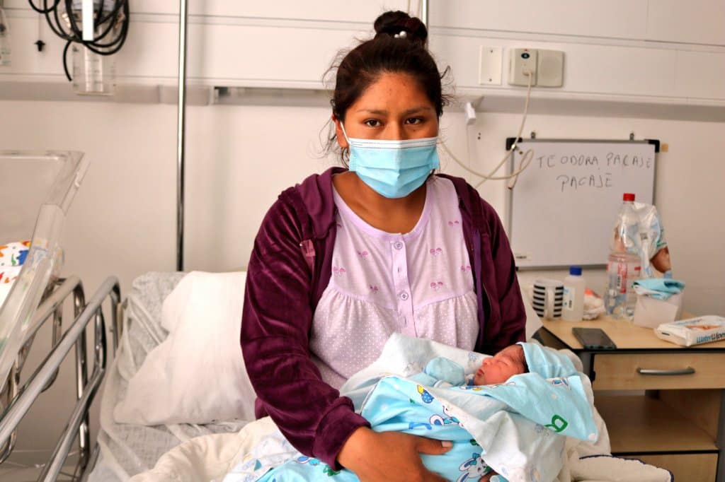 SSaludAtacama's tweet photo. Muchas felicidades👶

Saludamos con mucho cariño a Griezmann Mbappé,primer bebé en nacer en el @hospitalcopiapo este 2022

Un gran abrazo para él y su madre Teodora por la llegada de su hijo quien nació este sábado 1/1 a las 21:09 horas,pesó 3064 grs y midió 50 cm👶🙌🏥
#Atacama https://t.co/AsC81Rc6JW