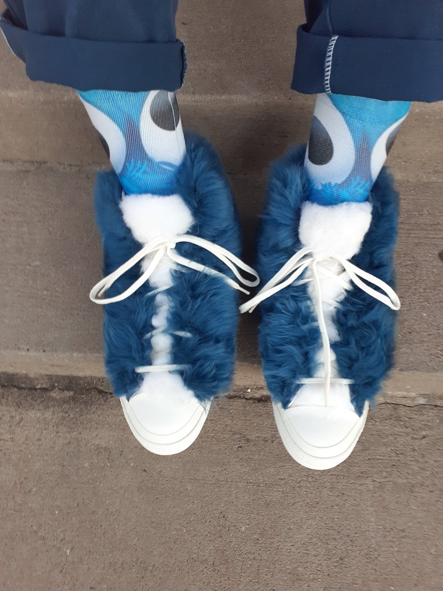 HaveTeef's tweet photo. You don't need to be a fan, and I'm gonna do me regardless. 🍪👀
#AmbushChucks #ItsColdAF https://t.co/Taiuk1QRZH