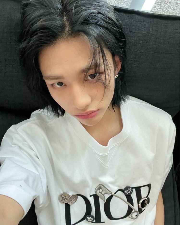 taemmith's tweet image. they’re so good looking with long hair i can’t