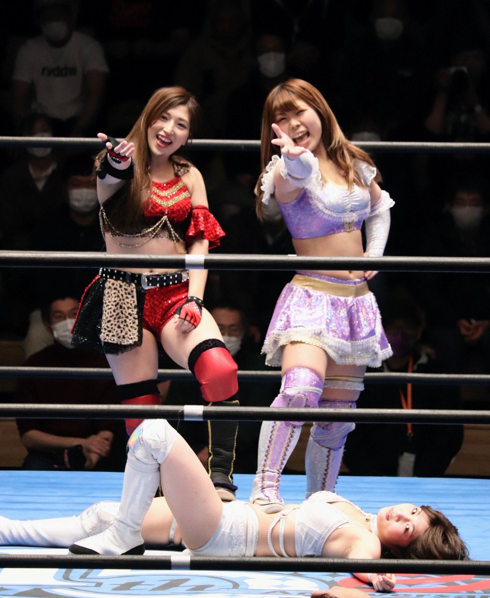 KO33571263's tweet photo. アイスリボン
2021.12.31後楽園ホール
#青野未来 選手
#石川奈青 選手

ヤングビューティーエキスプレス
with #本間多恵 選手

#AWGbeginning
#アクトレスガールズ
#iceribbon 
#はっぴぃかめら https://t.co/7MyoJnuMB2