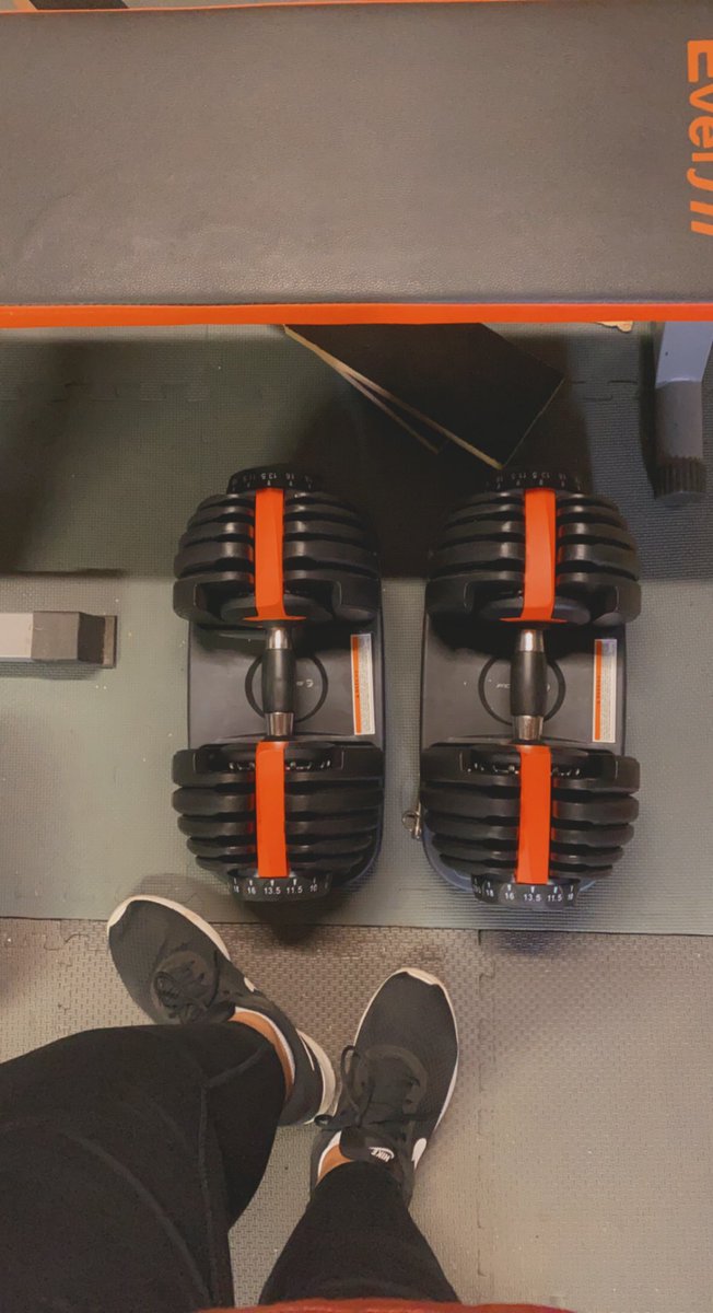 georgia_kate93's tweet image. First workout for 2022 complete &amp;amp; it felt good! 🙌🏼✅

2022 will be the year that I learn to love myself, not a New Years resolution just a promise to myself. 
#workout #2022vibes