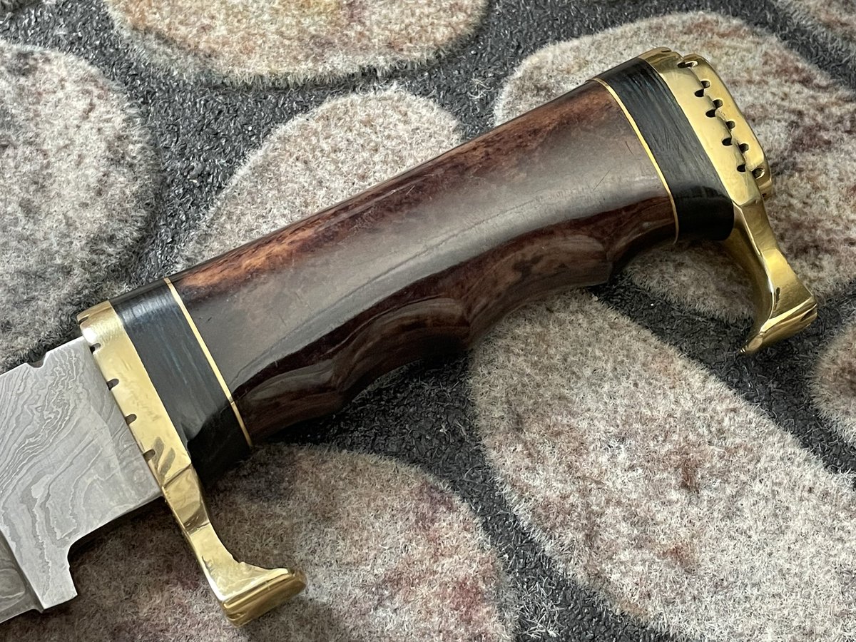 KnivesOutCanada's tweet photo. https://t.co/ZlXTunJdR1

KOC 5028 Handmade Damascus Steel Bowie Knife

#Knife #KNIVESOUT #Knives #knivesoutcanada #Damascus #hunting #survival #camping #fishinglife #handmade #knifekink #damascussteel #huntingknife #tools https://t.co/TB4M847oAP