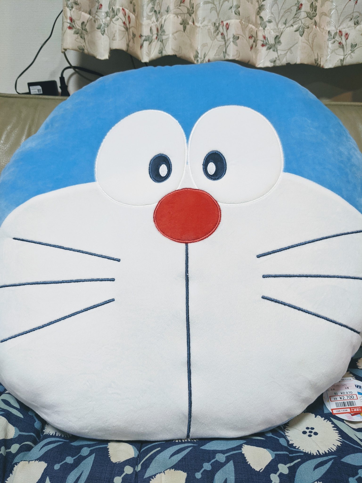 تويتر れ一ちゃん على تويتر おはようございます 昨日 初詣に行って来たよ そして しまむら でドラえもんクッションを買いました Twitterの皆様 今日も宜しくお願いします ドラえもん しまむら 初詣 フォロワーさん募集中 ドラえもんグッズ T Co