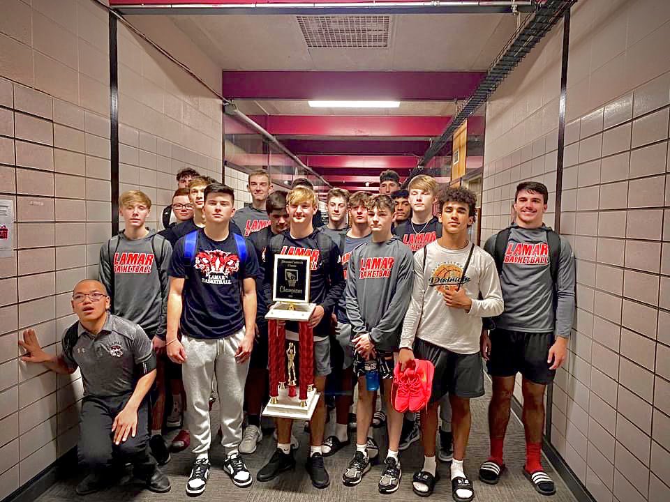EthanReed13_'s tweet photo. Dennis Cornish Classic Champs 🏆
@PrepHoopsMO @OzarksOzone @SWMOBasketball @VictoryEliteBB https://t.co/Hulmni2eyi