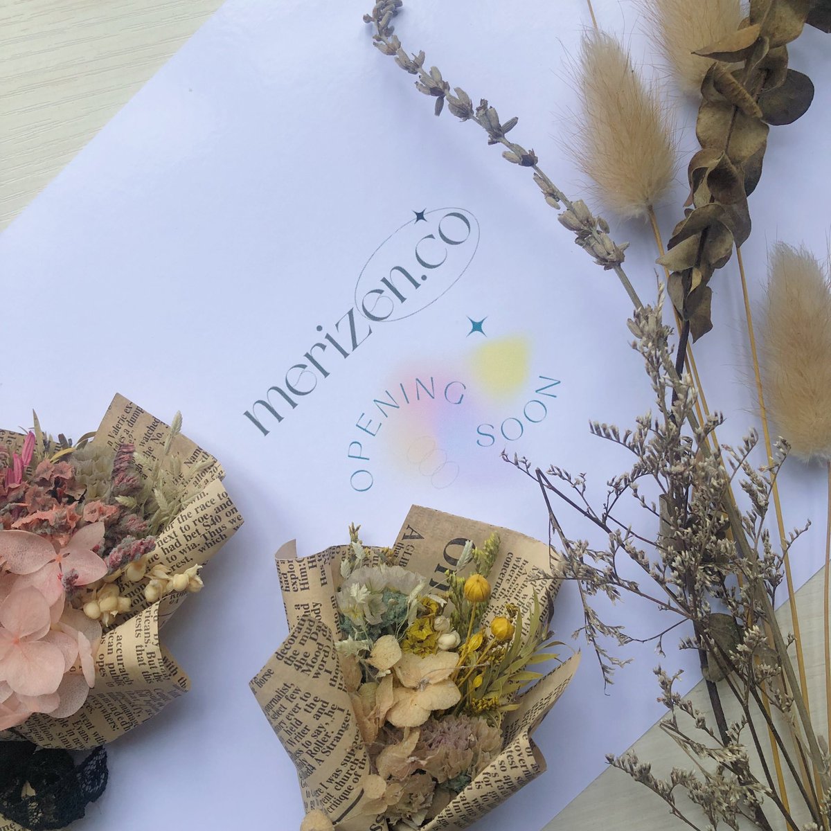merizen_co's tweet photo. 𓏳 good day! cute stickers are coming your way. ♡ welcome to https://t.co/BpVRwkLrPl! ✶ 

      𓍯  shop is opening soon ☺︎ | 01.08.22 ⊹ https://t.co/TH2zsbwZLS